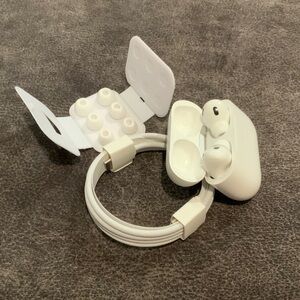 Apple AirPods gen 2 with wireless charging
